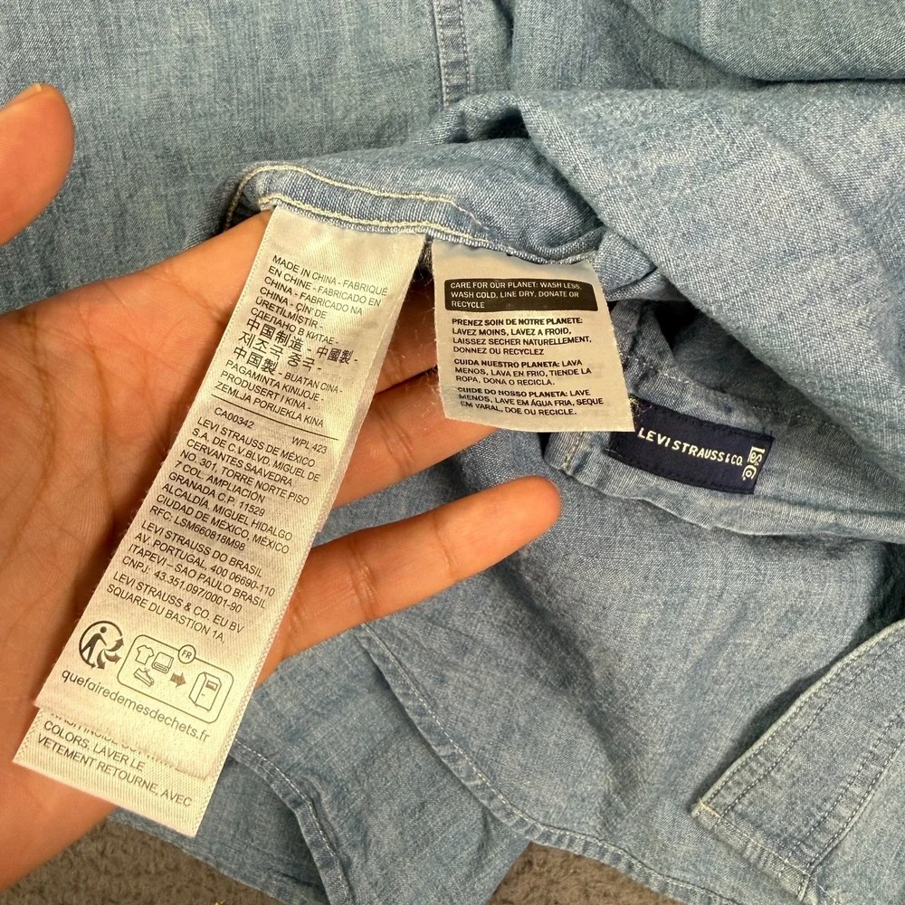 Levi's Blue Tab Work Shirt Mens Large Japanese Chambray Cat Eye Buttons